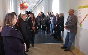 Bengt Lindskog guidar på Livets Museum