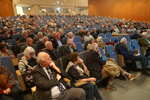 Välfylld aula