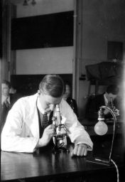 Filnamn=imgLA2250318ff156Cpg.jpg
Filstorlek=86KiB
Dimensioner=704x1024
Uppladdade datum=28 Sep 2025 imgLA2250318ff156Cpg.jpg