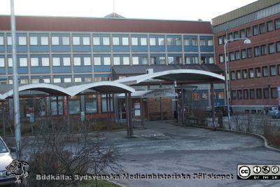 Universitetssjukhuset i Lund 2015
Ortopedtekniskt centrum i gamla administrationsbyggnaden. Denna blev klar 1960 och huset har byggts om i flera etapper.
Nyckelord: lLasarettet;Lund;Universitetssjukhus;USiL;Ortopedi;Teknik;Administration