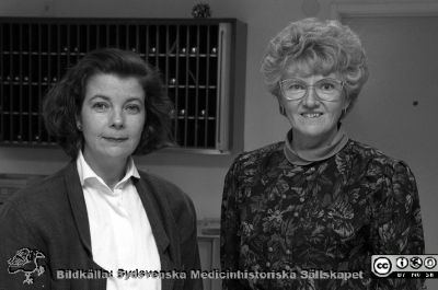 Patienthotellet i Lund 1992
Lasarettsfotograferna i Lund, pärm S/V negativ, 1992. 11. Info. Patienthotellet, 92. Hotellchefen Karin Rundberg (sjuksköterska) tillsammans med Anne-Marie Erlandsson, sjukvårdsföreståndare för område medicin och sedermera konsult. Från negativ.
Nyckelord: Lasarettet;Lund;Universitetssjukhuset;USiL;Patienthotell;Administration;Föreståndare;Chef