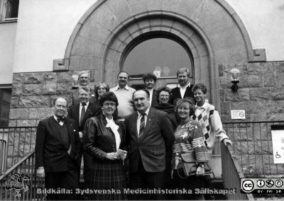 Direktionen 1992 - 1994, Eslöv-Orups-Hörbys sjukvårdsdistrikt
Kapsel 23 med bilder från Orup-Eslöv-Hörby sjukvårdsdistrikt. Kuvert med påskrift "Direktion 1992-1998" Bild märkt "Direktionen 1992-94". Originalfoto. Monterat.
Nyckelord: Kapsel 23;Orup;Eslöv;Hörby;Direktion