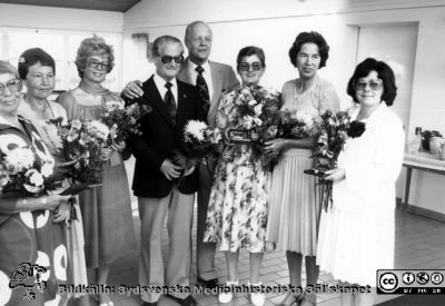 Förtjänstgåvor pensionärer, Orup-Eslöv-Hörby sjukvårdsdistrikt, 1981, Orup
Kapsel 23 med bilder från Orup. Kuvert med påskrift "Förtjänstgåvor pensionärer. 1980. 1981 Utsikten. 1982 Hörby. 1983. 1984. 1985 Hörby. 1986 Förtjänstgåva. 1987 Hörby. 1988 Tåbelund. 1989 Långstorp". Påskrift på bilden: "1981 Orup". Originalfoto. Ej monterat.
Nyckelord: Kapsel 23;Orup;Personal;Avtackning