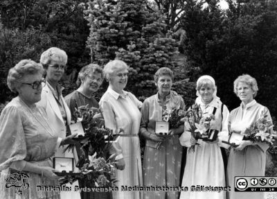 Förtjänstgåvor pensionärer 1989, Orup-Eslöv-Hörby sjukvårdsdistrikt
Kapsel 23 med bilder från Orup-Hörby-Eslöv. Kuvert med påskrift "Förtjänstgåvor pensionärer. 1980. 1981 Utsikten. 1982 Hörby. 1983. 1984. 1985 Hörby. 1986 Förtjänstgåva. 1987 Hörby. 1988 Tåbelund. 1989 Långstorp". Påskrift på bilden: "1989". Originalfoto. Ej monterat.
Nyckelord: Kapsel 23;Orup-Hörby-Eslöv;Personal;Avtackning