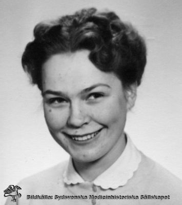 Gunilla Lidin
I kuvert Utbildning läkare: Gunilla Lidin, v-t-kursen 1960. 13.
Nyckelord: Kursfoto;Kirurgi;Kapsel 05:Porträtt;Lund