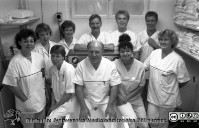 Malmö Allmänna Sjukhus 1992. Patientbadets personal
Album MAS 1992 i fotograf Björn Henrikssons samling. Badet, PULS. Från negativ
Nyckelord: UMAS;MAS;Malmö_;Allmänna;Sjukhus;Bad