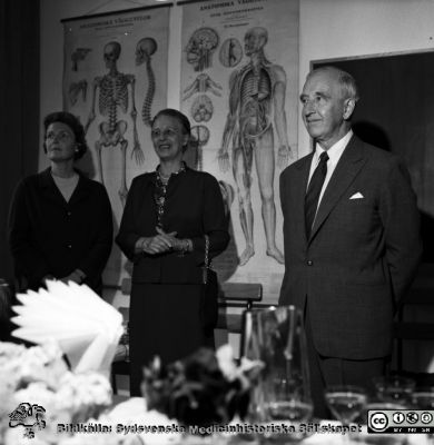 Doc von Rosen avgår. 1/6-65.  
Pärm neg. MAS 1962-1966. Från fotograf Björn Henrikssons samling. Från negativ
Nyckelord: UMAS;MAS;Malmö_;Allmänna;Sjukhus;Ortopedi;Avtackning;Pensionering