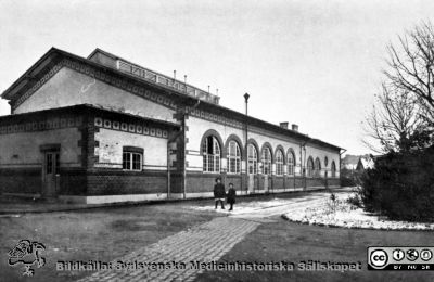Malmö Allmänna Sjukhus i början på 1900-talet. Maskinhallen
Album 1988B i lasarettsfotograf Björn Henrikssons samling. Reprofoto (juni 1988) av bilder från gamla MAS. Maskinhallen, 1900-talets första halva. Från 35 mm repronegativ
