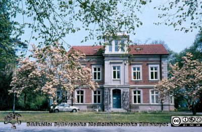 Den gamla f.d. överläkarvillan på St lars omkring 1985
Foto Janis Priedits.
Nyckelord: Priedits;St Lars;Exteriör;verläkarvilla