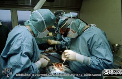 Troligen ryggkirurgi av neurokirurger
Omärkt bild. Foto Roger Lundholm.
Nyckelord: Lund;Lasarett;Universitet;Universitetssjukhus;Kirurgi;Operation;Rygg