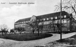 Filnamn=SMHS20027Copp.jpg
Filstorlek=131KiB
Dimensioner=1024x632
Uppladdade datum=25 Aug 2015 SMHS20027Copp.jpg