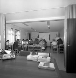 Filnamn=SMHS8518_000_01Copp.jpg
Filstorlek=104KiB
Dimensioner=997x1024
Uppladdade datum=01 Jan 2013 SMHS8518_000_01Copp.jpg
