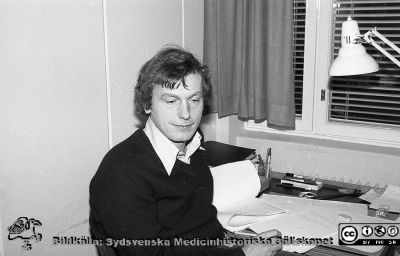 Universitetslektorn och civilingenjör Carl-Fredrik Ekeroth
Fysiologiska Institutionen i Lund. Bildkälla: preparator Olle Hammar. 1970-80-talet. Universitetslektorn och civilingenjör Carl-Fredrik Ekeroth vid den neurofysiologiska avdelningen.
Nyckelord: Fysiologiska Institutionen;Medicinska fakulteten;Universitetssjukhuset i Lund