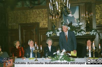 Bilder från ett Fernströmsymposium 1993 i Lund
Bilder från ett Fernströmsymposium 1993 i Lund. Kanske "Atrial Fibrillation - Mechanisms and Novel Therapeutic Strategies. Bildkälla Gunilla Sernelin. Foton från banketten i riddarsalen på Trolleholm. Fotograf okänd. Från vänster Elisabet Edholm Fernström, Fernströmsstiftelsens kanslidirektör Ingegärd Lindqvist, professor Håkan Westling (som håller ett nöjsamt tal) och okänd kvinna.
Nyckelord: Fernström;Symposium;Medicinsk fakultet;Universitetet i Lund;Trolleholm