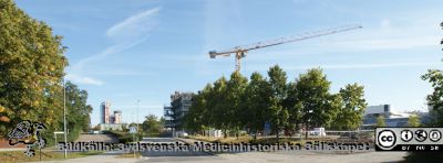 Ole Römers väg i Lund vid E-huset på LTH.
Ole Römers väg vid E-huset på LTH. Till vänster Vattenhallen och i fonden sticker Ideon Gateway upp. Till höger byggs Bleinge nations studentbostadshus. Foto Berndt Ehinger.
Nyckelord: Lunds Tekniska Högskola;Uställning;Museum;LTH;Lunds Tekniska Högskola