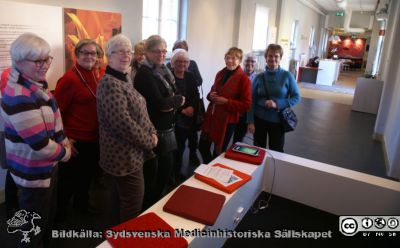 Besökare på Livets museum i Lund 2013
Ingegerd Richardsson guidar. Hon står som nr 3 från höger i röd jacka.
Nyckelord: Livets;Museum;Cirkulation;Andning;Guide;Grupp