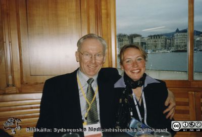 Urologer på kongress i Geneve 2001
Urologen Stig Colleen och Marianne Willén på konferens 2001 Geneve; European Association for Urology. Bildkälla: Bengt Uvelius.
Nyckelord: Lasarettet;Lund;Universitetssjukhuset;USiL;Urologiska;Kliniken