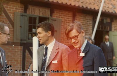 Avslutning på Kulturens Östarp av ett isotopsymposium i Lund
Avslutning på Kulturens Östarp av ett isotopsymposium i Lund i slutet på 1970-talet. Från vänster Nils-Johan Nilsson (professor i klinisk fysiologi i Göteborg), professor Håkan Westling (Lund) och docent Thomas White (klinisk fysiolog, Lund).
Nyckelord: Lasarettet;Lund;Universitetssjukhuset;USiL;Avdelningen;Klinisk;Fysiologi;Symposium;Konferens;Fest