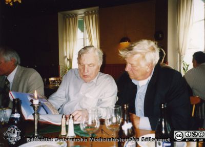 Lundbystudien 1947 - 1997
Olle Hagnell  (1924 - 2011) på Dalby Gästis på sin 80-årsdag 2004. Här tillsammans med professor Rolf Öhman till höger. Bildkälla Per Nettelbladt.
Nyckelord: Lasarettet;Lund;Universitetssjukhuset;USiL;Psykiatriska;Kliniken