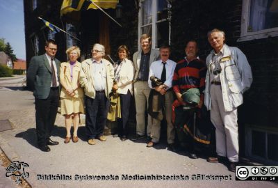 Lundbystudien 1947 - 1997
Lundbystudiens deltagare utanför Dalby Gästis 2000. Från vänster Olle Hagnell, okänd, Anders Odensten, Per Toråker, Leif Öjesjö och Per Nettelbladt. Bildkälla Per Nettelbladt.
Nyckelord: Lasarettet;Lund;Universitetssjukhuset;USiL;Psykiatriska;Kliniken