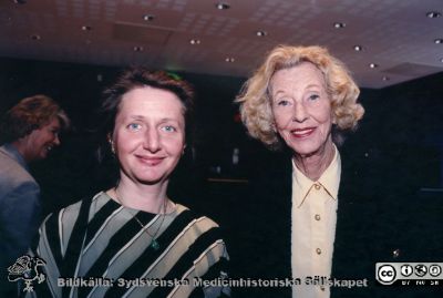 Ingrid Agardh och Ulla Segerfalk
Ingrid Agardh (Segerfalk-släkting) och Ulla Segerfalk i Segerfalksalen i Lund inför dess invigning 1996. Ingegärd Lindqvist i bakgrundn. Foto från Ingegärd Lindqvist, september 2015.
Nyckelord: Lund;Lasarettet;Segerfalkstiftelsen;Invigning;Mecenat