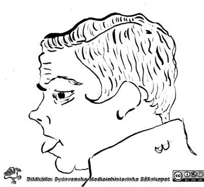 Fotoalbum märkt Histologikursen Ht. -27 på första bladet. 
Fotoalbum märkt Histologikursen Ht. -27 på första bladet. Det innehåller bilder från dåvarande histologiska avdelningen 
på anatomiska institutionen i Lund på Biskopsgatan 7. Bildtext "Överhet ser. I",  men saknas i övrigt. Bilden visar  en karikatyr av en okänd lärare 1927. 
Bildkälla Stiftelsen Locus Medicus Lundensis 250317. Tecknare okänd.
Nyckelord: Karikatyr;Lärare;Anatomiska Institutionen;Histologiska avdelningen;Medicinska fakulteten i Lund;Locus Medicus Lundensis;Universitet