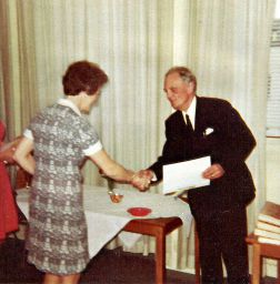 Filnamn=161022-040Copp.jpg
Filstorlek=209KiB
Dimensioner=1008x1024
Uppladdade datum=18 Apr 2020 161022-040Copp.jpg