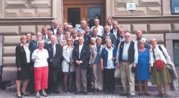 Filnamn=Medicinare_som_startade_VT_1963Copp.jpg
Filstorlek=114KiB
Dimensioner=1024x563
Uppladdade datum=06 Jun 2018 Medicinare_som_startade_VT_1963Copp.jpg