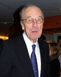 Filnamn=bertil_sunden_cpg.jpg
Filstorlek=104KiB
Dimensioner=800x1004
Uppladdade datum=18 Apr 2020 bertil_sunden_cpg.jpg
