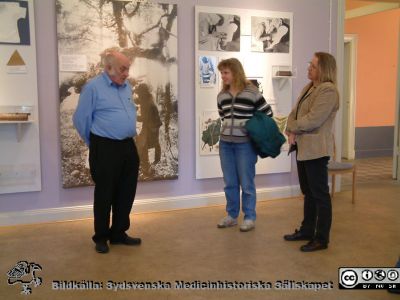 Medicinhistoriska museet i Lund 2006.
Utställningen "Ur läkekonstens historia". Gustaf Arfwidsson berättar. Han var en av skaparna av museet
Nyckelord: 2006; Medicinhistoriskt; Museum; St Lars; Lund; Utställning; Läkekonst; Historia; Gustaf; Arfwidsson