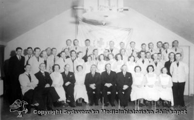 Årsmöte 1939 med Statens Sjukhuspersonals förbund (SSF), avd 19, på Vipeholms sjukhus i Lund
Vipeholm fester. Avd. 19 årsmöte 1939. Foto Alfred Hagblom, LUND. Reprofoto Omonterat
Nyckelord: Vipeholm;Kapsel 14;Reprofoto;Omonterat;Avd. 19;rsmöte;1939;Fest;Statens;Sjukhuspersonal;Förbund;1939;Alfred;Hagblom;Lund