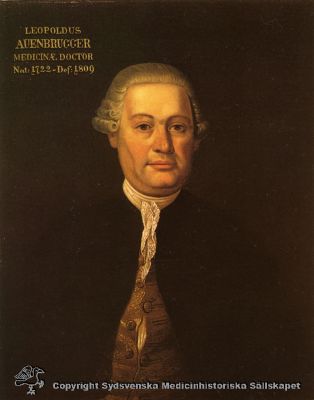 Medicinhistoriska museet Josephinum i Wien (11)
Medicinhistoriska museum i Europa. Aus "Das Josephinum". Copyright Verlag Christian Brandstätter, Wien. Bild nr. 11. Leopold Auenbrugger (1722-1809), Erfinder der Perkussion (1761), damit Begründer der physikalischen Diagnostik am Krankenbett. Vykort
Nyckelord: Medicinhistoriskt;Museum;Josephinum;Wien;Undervisning;Leopold;Auenbrugger;1700-talet;Perkussion;Fysikalisk Diagnostik;Diagnostik;Vykort;Porträtt