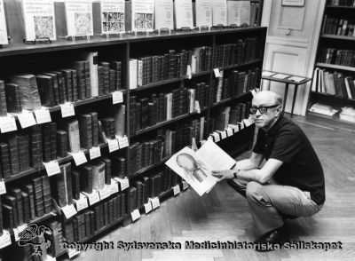 Medicinhistoriska museet i Lund före 1987
Medicinhistoriska samlingar i Lund före 1987. Bengt Lindahl i biblioteket.
Nyckelord: Bibliotek;Foto monterat på pappskiva;Medicinhistoriskt;Museum;Bibliotek;Bengt;Lindahl