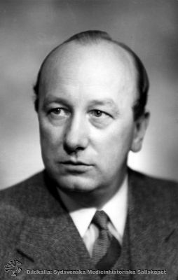 Gösta Glimstedt (1905-1970)
Professor i histologi vid Lunds universitet. Foto Omonterat
Nyckelord: Kapsel 12;Universitet;Lund;Porträtt