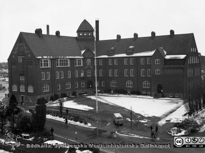 Folkskoleseminariet i Lund
Sjukhusfotograferna i Lund. Pärm negativ, 1979:1. 40. 79-03-23. Gamla folkskoleseminariet, fasad mot väster. Från negativ
Nyckelord: Lasarettet;Lund;Universitetssjukhus;USiL;Seminarium;Folkskola;Folkskoleseminarium