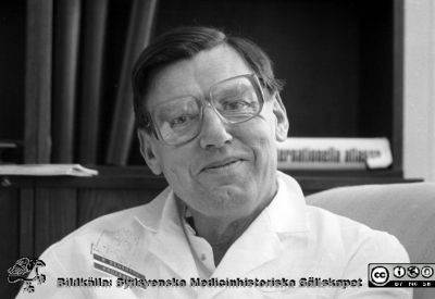 Professor Stig Bengmark, kirurgiska kliniken, 1984
Sjukhusfotograferna i Lund. Pärm S/V neg-84. 13. Från negativ.
Nyckelord: Lasarettet;Lund;Universitetssjukhus;USiL;Kirurgisk;Klinik