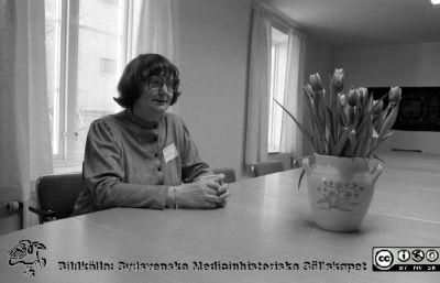 Ingrid Gottfries 1984
Sjukhusfotograferna i Lund. Pärm S/V neg-84.	7. 84. Infotjänst, Lena Åsberg. Överläkare på psykiatriska öppenvårdscentralen (ÖVC) på Lilla Gråbrödersgatan i Lund som just hade fått nya lokaler. Från negativ
Nyckelord: Lasarettet;Lund;Universitetssjukhus;USiL;Psykiatri;Vårdcentral