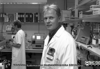 Finn Bengtsson
Lasarettsfotograferna i Lund,  pärm S/V Neg. 1995. 69. Docent Finn Bengtsson, avdelningen för klinisk farmakologi, 95-09-25. Han blev senare professor i Linköping och riksdagsman (m). Från negativ.
Nyckelord: Lasarettet;Lund;Universitetssjukhuset;USiL;Klinisk;Farmakologi;Avdelning;Laboratorium