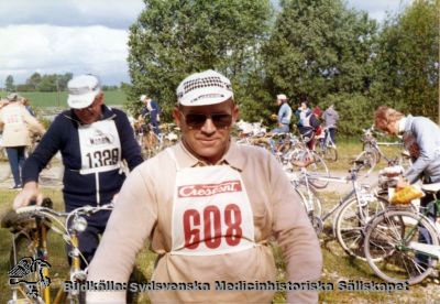 Cykeltävling på St Lars
Omärkt bild i kapsel med bilder från St Lars. Originalfoto Ej monterat
Nyckelord: Kapsel 19;Utflkt;St Lars;Lund;Tävling;Cykel;Idrott