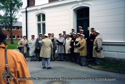 S:t Larsparkens dag 1997
Manskören "Allmänna sånger" underhåller. Originalfoto. Ej monterat
Nyckelord: St Lars;Lund;Fest