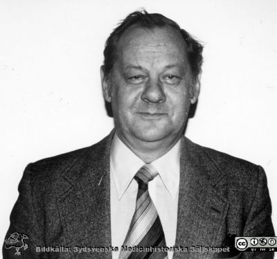 Bengt Svensson
Kapsel 23 med bilder från Orup. Kuvert med påskrift "Direktionen 1977-79 och 1980-82 Ordf. Nils Grane." På bilden: "Bengt Svensson". Originalfoto. Ej monterat.
Nyckelord: Kapsel 23;Orup;Porträtt;Direktion