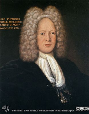 Georg Theodor Barthold (1669-1713)
Kapsel 30. Vykort med påskrift "Mit bestem  Dank und Freundlichen Grüssen. J. Benedum.". Adressat: Herrn, docent Dr. H. Moell, Lund. Vykortet visar Georg Theodor Barthold (1669-1713). Tryckt bild. Ej monterat
Nyckelord: Kapsel 30;Porträtt;Vykort