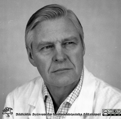Prof. Nils Gunnar Toremalm. 
Album MAS 1981-1983 i lasarettsfotograf Björn Henrikssons samling. Från negativ
Nyckelord: UMAS;MAS;Malmö;Allmänna;Sjukhus;Öron;Öron-Näsa-Hals;ÖNH;Oto-Rhino-Laryngologi