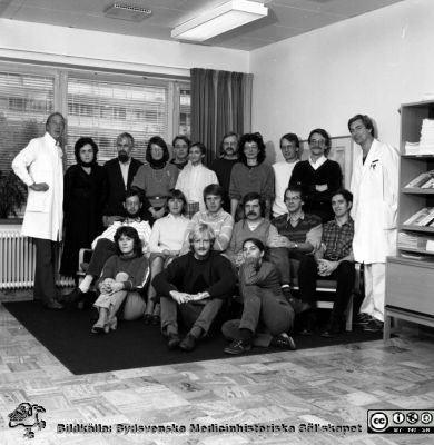 Malmö Allmänna Sjukhus 1981-1983. Kurs på kvinnokliniken
Album MAS 1981-1983 i lasarettsfotograf Björn Henrikssons samling. KK, kurs, 1983, ht. Prof Stig Kullander och amanauens Lindqvist. Från negativ
Nyckelord: UMAS;MAS;Malmö;Allmänna;Sjukhus;Gynekologi;Obstetrik;Kvinnoklinik;KK;Kurs