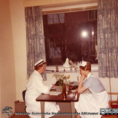 Sköterke-expeditionen på njurkliniken 1963
Sofiasystern Inez Lager och S. Margareta. Bilder från sjuksköterskan Berit Jakobssons fotoalbum 21/11 -61 - 15/3 -64.
Nyckelord: Lasarettet;Lund;Universitetssjukhus;USiL;Nefrologisk;Klinik;Njurmedicinsk;Expedition