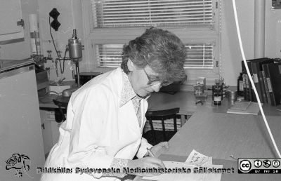 Elsa Rosengren
Elsa Rosengren i sitt laboratorium på fysiologiska institutionen i Lund. Foto Olle Hammar.
Nyckelord: Fysiologiska Institutionen;Medicinska fkulteten;Lunds Universitet