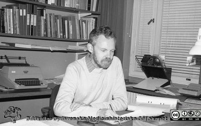 Olov Oscarsson, professor i neurofysiologi
Fysiologiska Institutionen i Lund. Bildkälla: preparator Olle Hammar. 1970-80-talet. Olov Oscarsson, professor i neurofysiologi.
Nyckelord: Fysiologiska Institutionen;Medicinska fakulteten;Universitetet i Lund