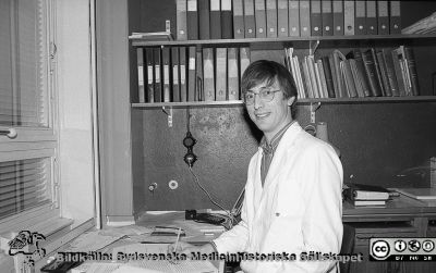  Bengt Uvelius, senare professor i urologi i Lund
Fysiologiska Institutionen i Lund. Bildkälla: preparator Olle Hammar. 1970-80-talet. Bengt Uvelius, senare professor i urologi i Lund.
Nyckelord: Fysiologiska Institutionen;Medicinska fakulteten;Universitetet i Lund;Urologi