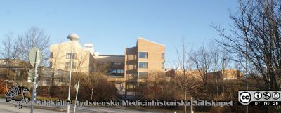 Medicon Village i Lund. 
Vy österut från Schelevägen mot f. d. Astra Zenecas laboratoriebyggnader.
Nyckelord: Forskarby;forskarhotell;Medicinska fakulteten;Lunds universitet;Forskningslokaler;Laboratorier