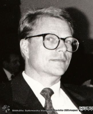 Kardiologen Bertil Olsson 1989
Kardiologen Bertil Olsson 1989, vid hans installation som professor i Lund. Bildkälla Bertil Olsson.
Nyckelord: Lasarettet;Lund;Universitetssjukhuset;USiL;Kardiologiska;Kliniken